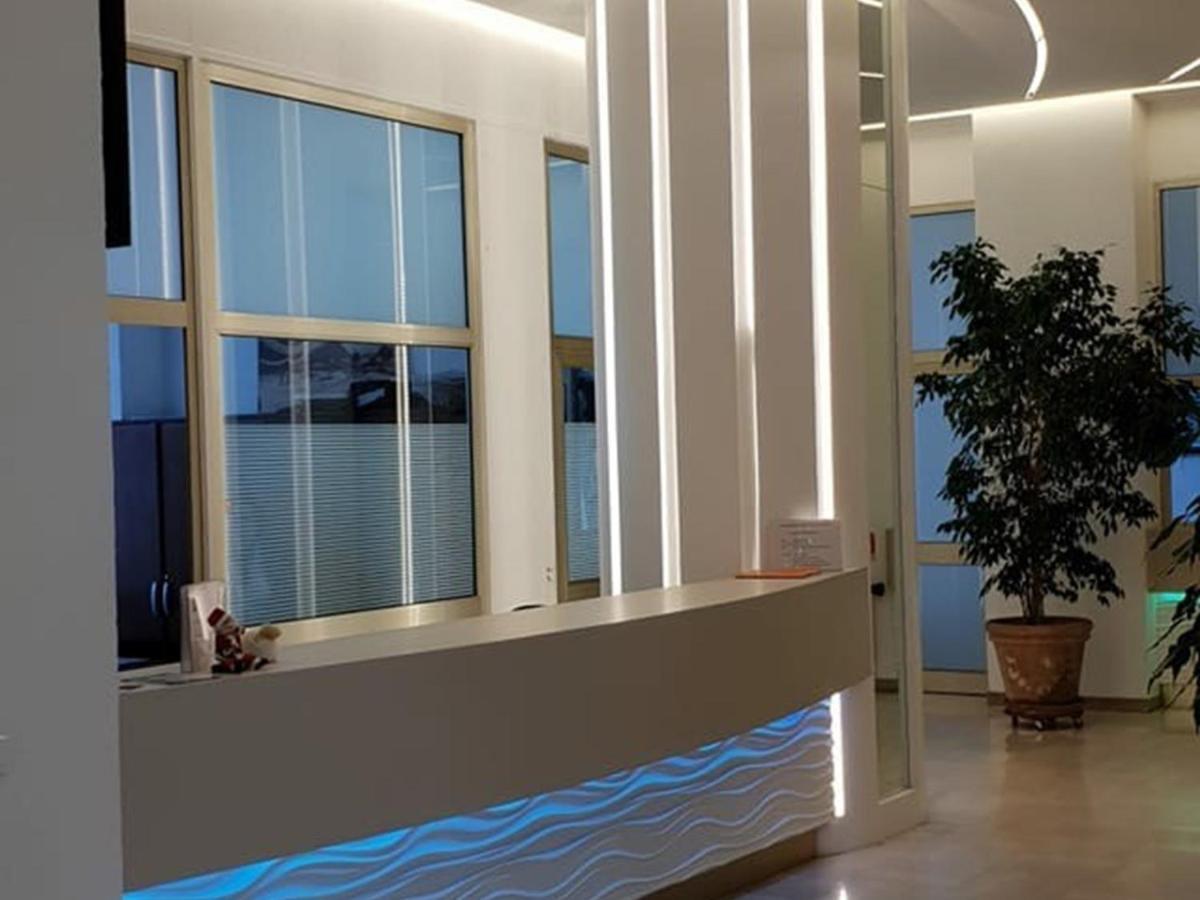 Studio Renove En Bord De Mer Avec Terrasse, Parking Et Wifi A Villeneuve-Loubet - Fr-1-252A-29 Екстер'єр фото